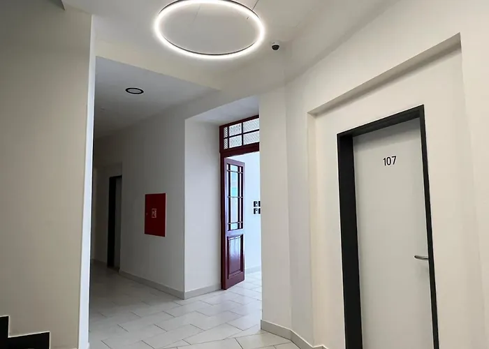 Figaro Apartahotel 4*